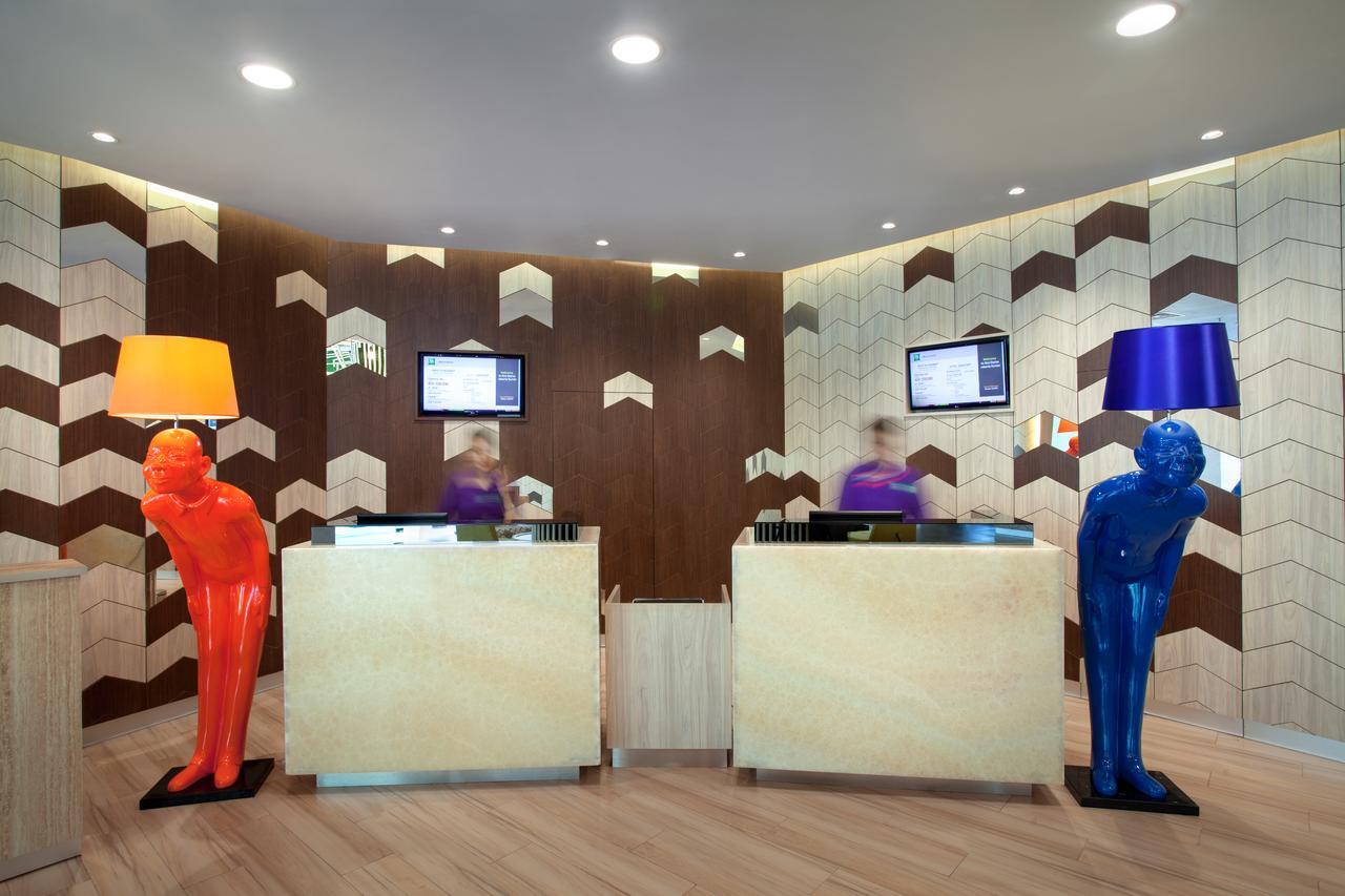 Ibis Styles Jakarta Sunter Ngoại thất bức ảnh