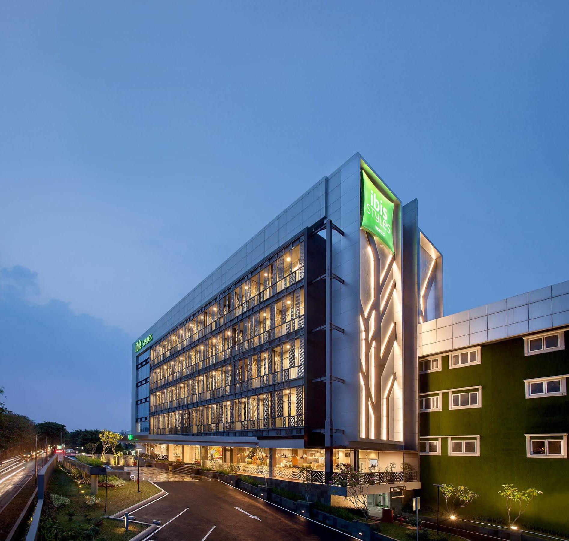 Ibis Styles Jakarta Sunter Ngoại thất bức ảnh